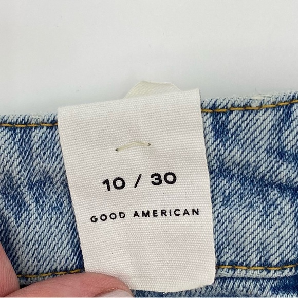 Good American Classic Cut off Shorts size 10 - Picture 7 of 11